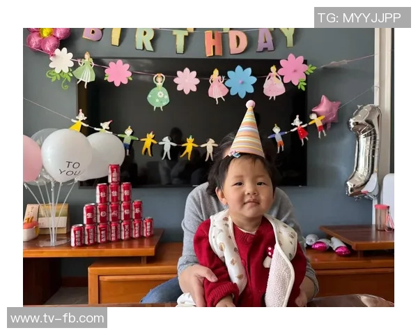 祝郑凯木生日快乐愿他在新的一岁里幸福满满快乐常伴 祝郑凯木生日快乐愿他在新的一岁里幸福满满快乐常伴